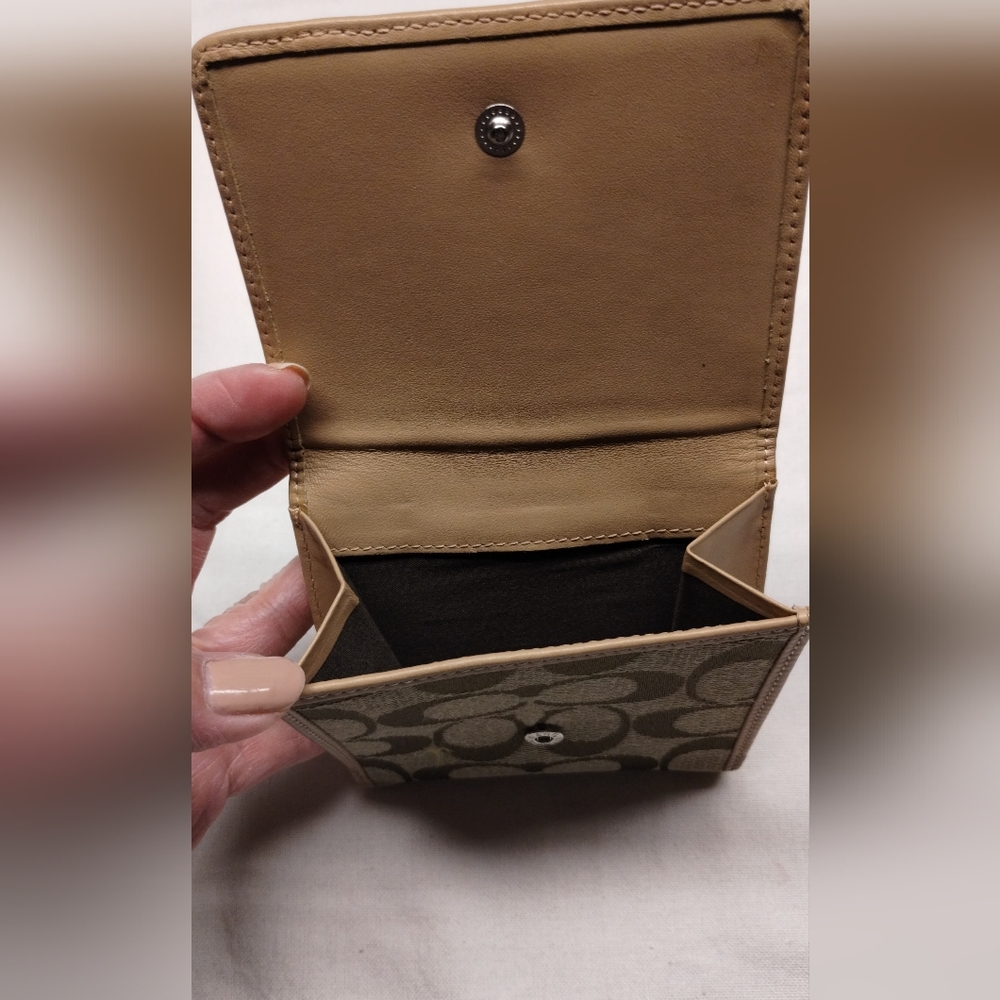 Coach Signature Brown Wallet - Picture 4 of 13